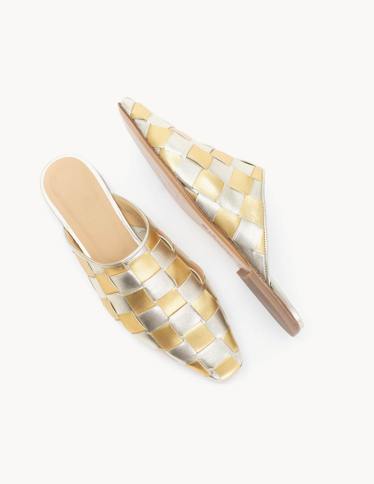 Mule Lola Dourado Prata