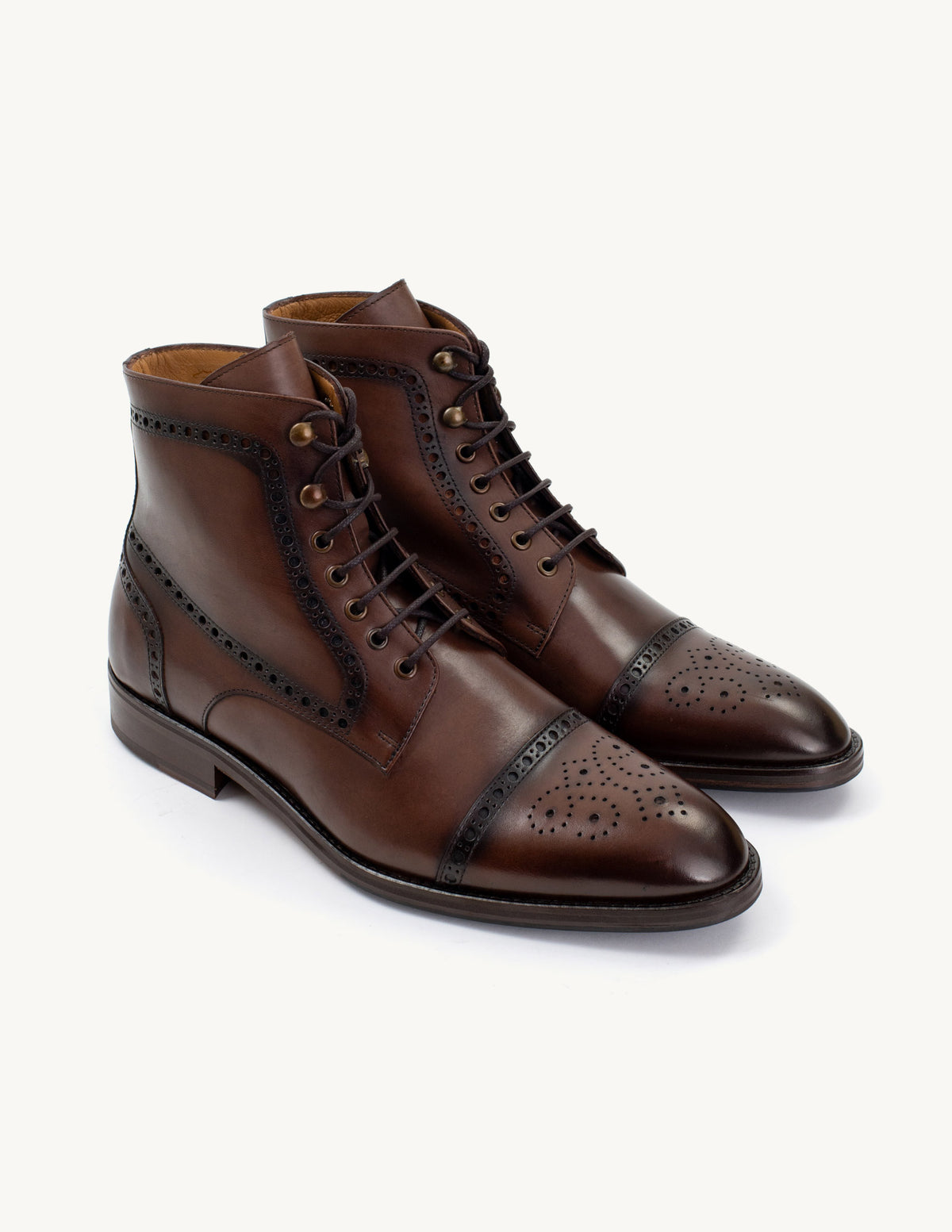 Botas Carlo Castanho