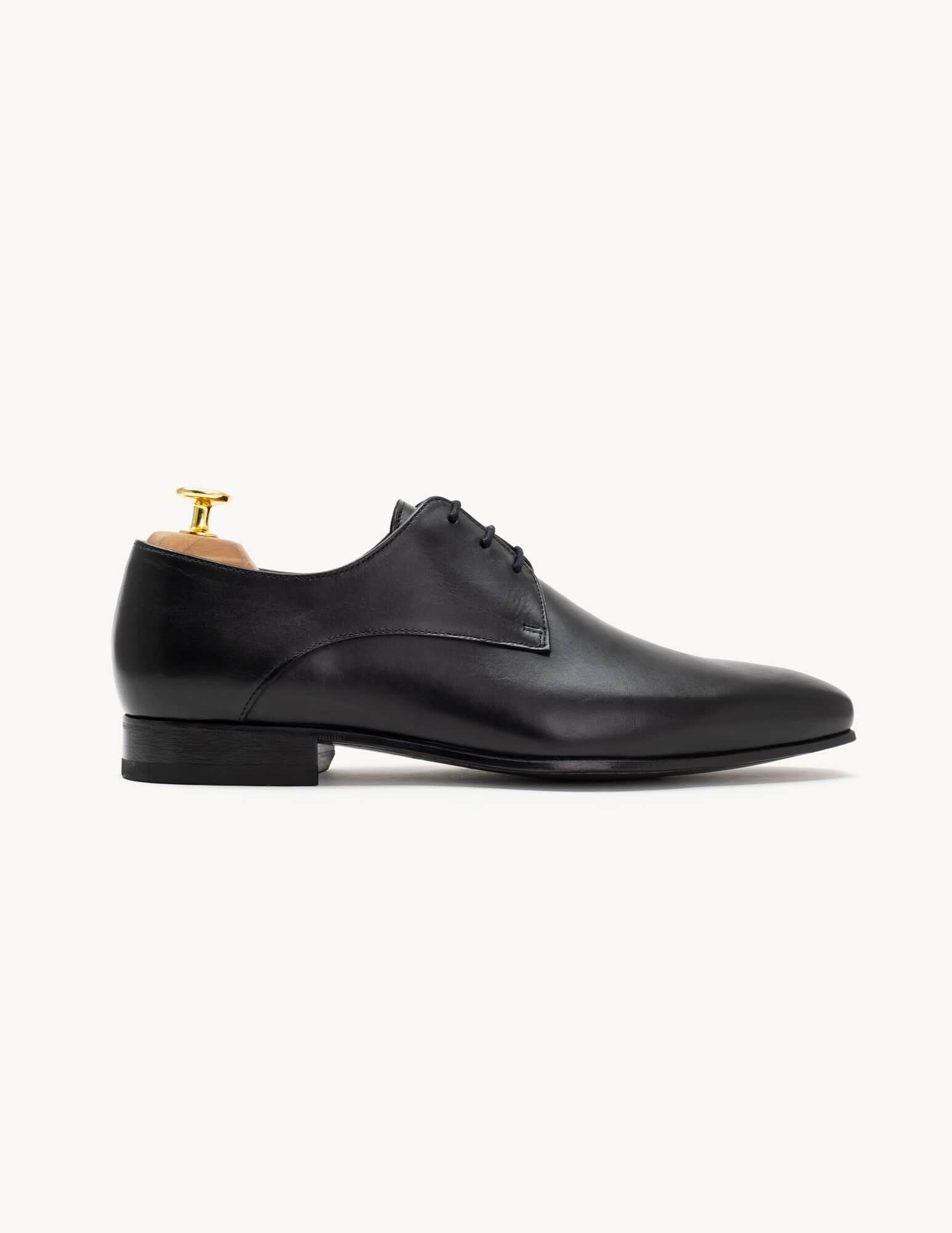 Leonel Black Derby Shoe