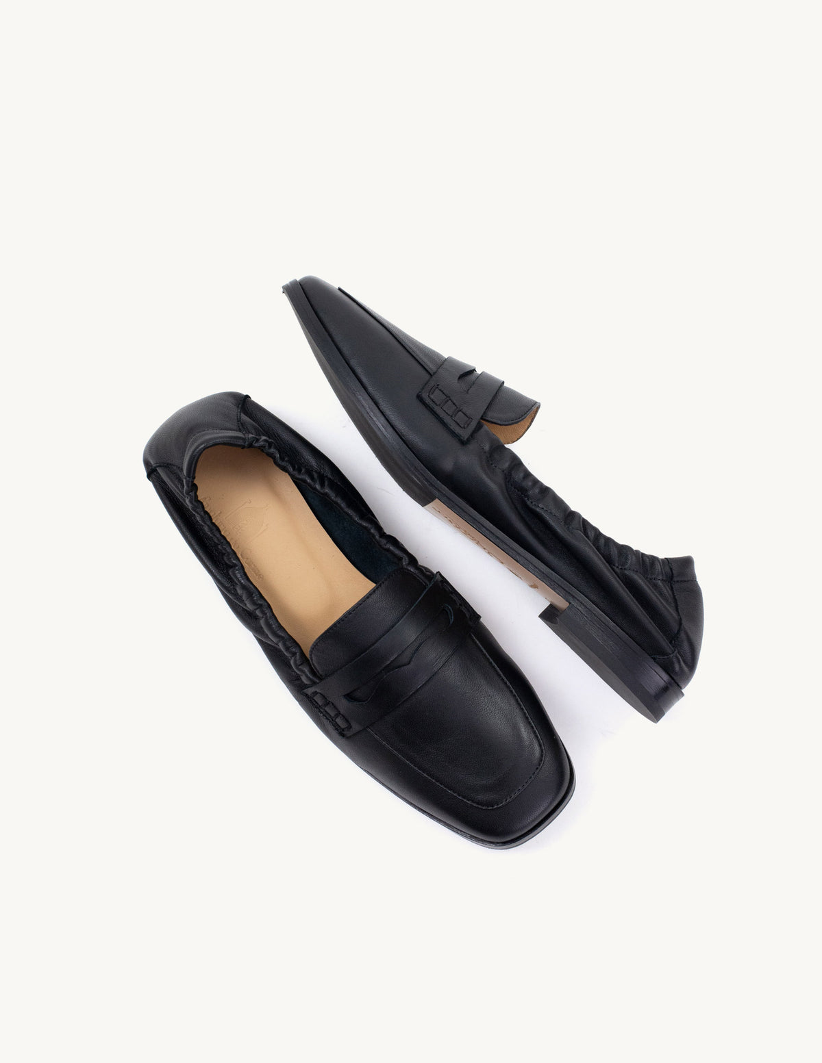 Loafer Cate Preto