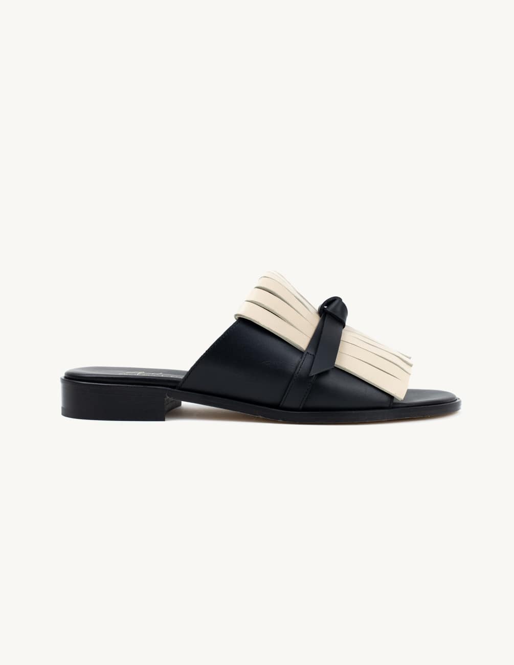 Mule preto e creme