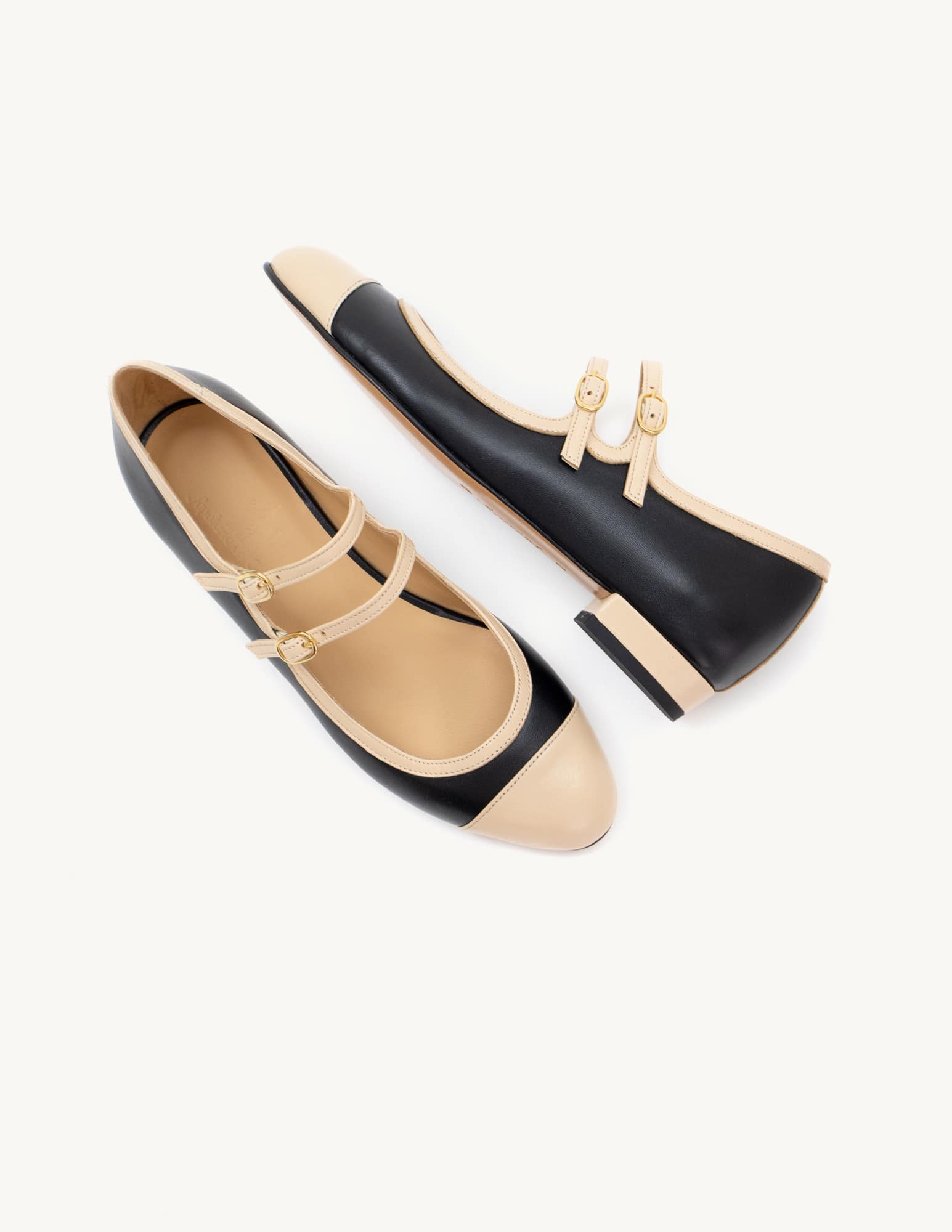 Martina, estilo Mary Jane preto e creme