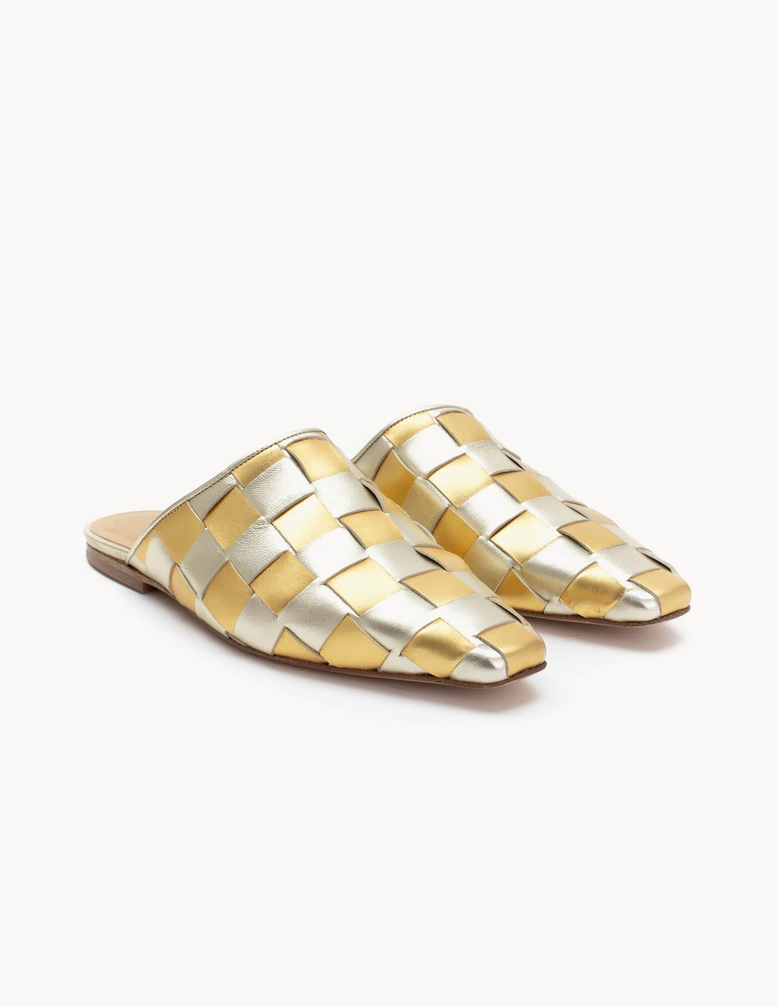 Mule Lola Dourado Prata