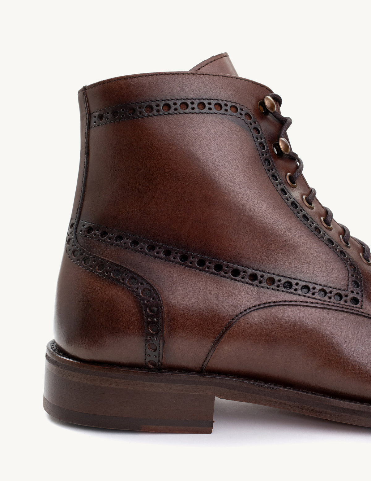 Botas Carlo Castanho