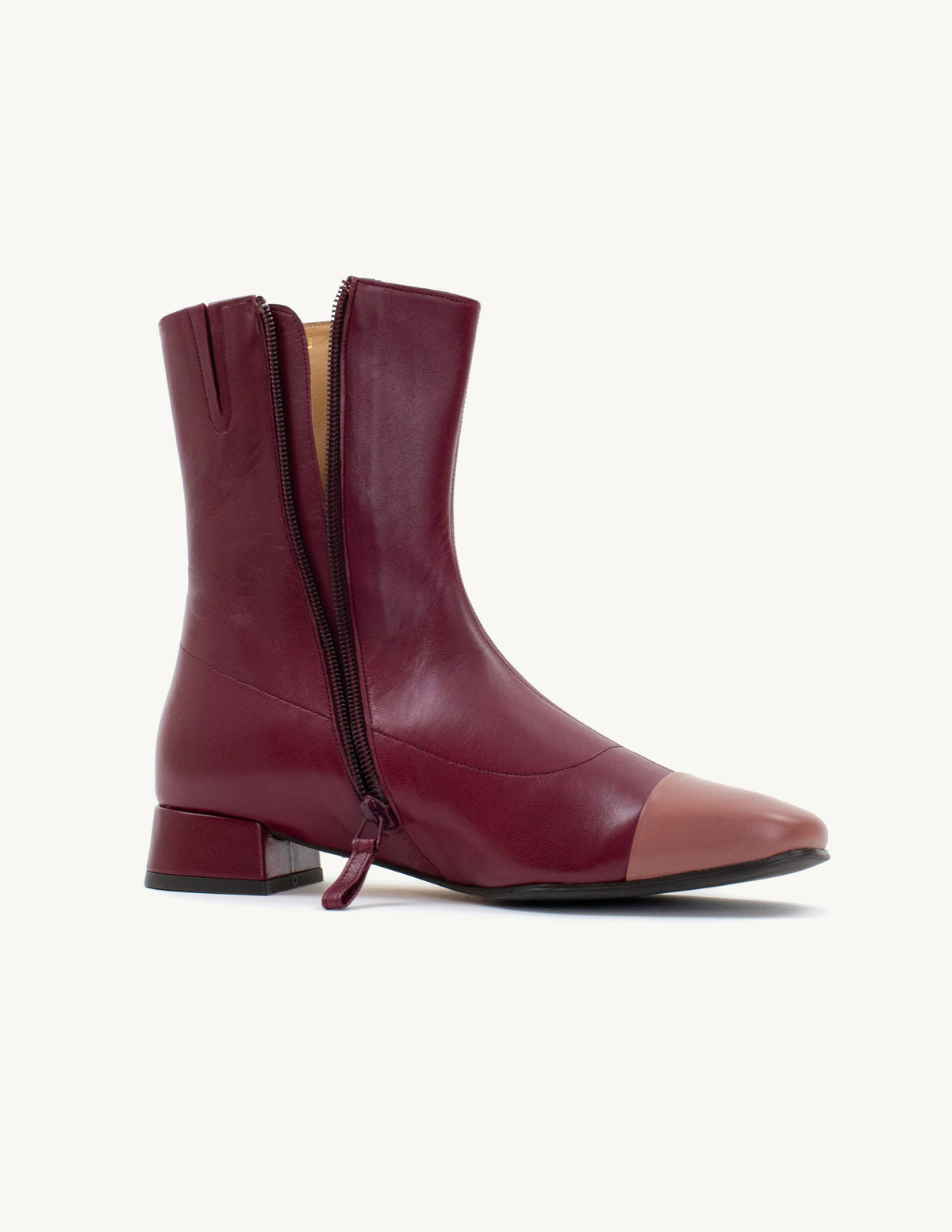 Botas Irís Bordeaux e rosa