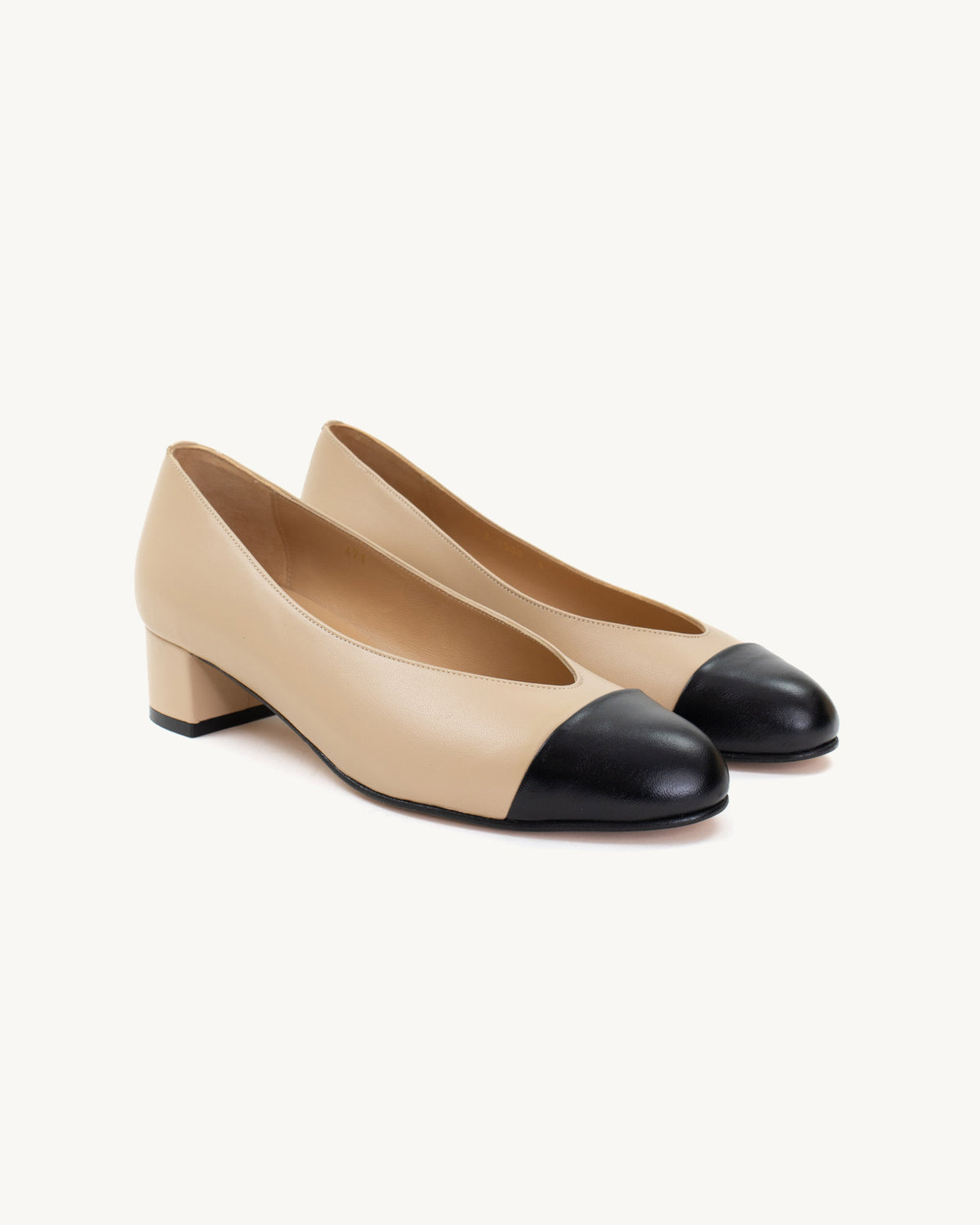 SAPATO DIANA BEGE E PRETO