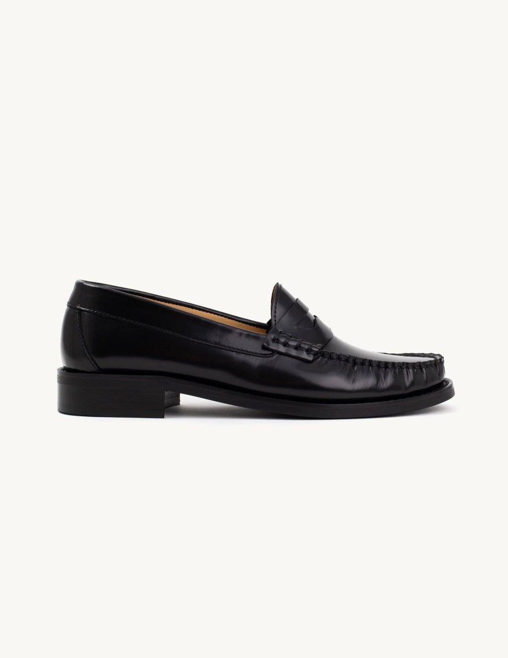 Penny Loafer em preto com sola de borracha, flexivel | Sapataria do Carmo