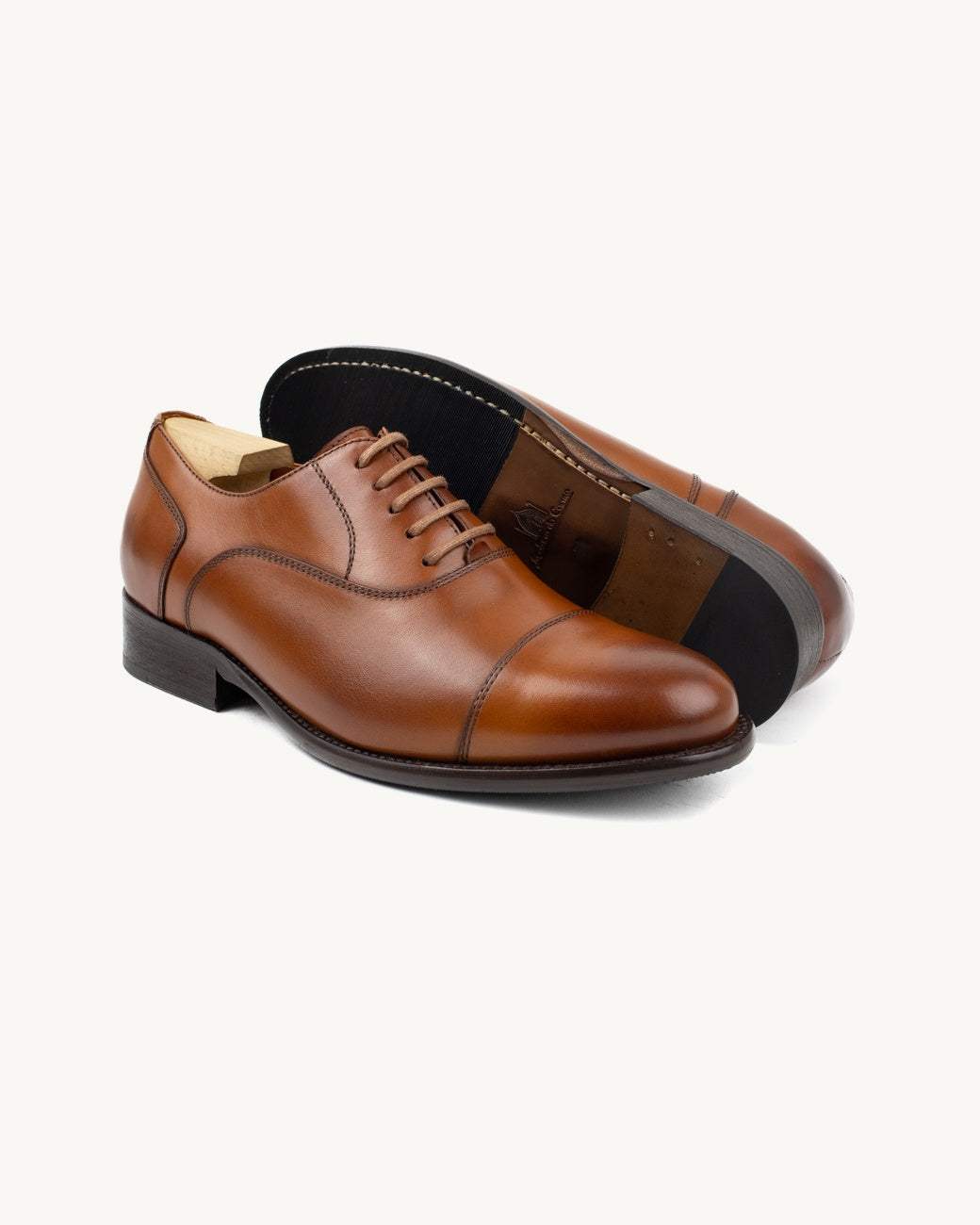 oxford castanho mulher