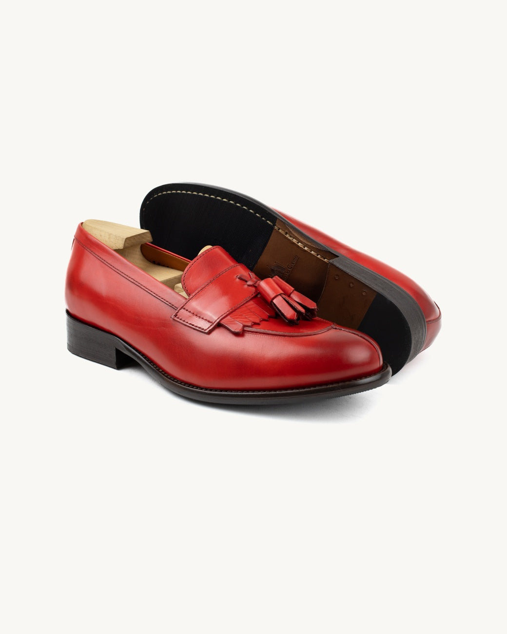 Loafer design kiltie de cor vermelho | Sapataria do Carmo